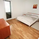 Delta شقة *
