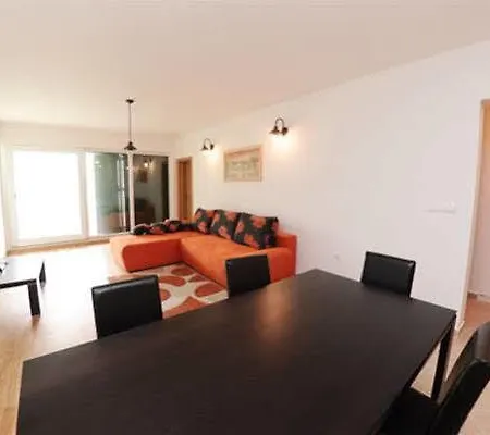 Delta Apartment *