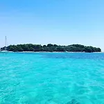 三角洲公寓 * 特罗吉尔