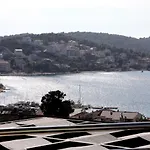 三角洲公寓 公寓 *